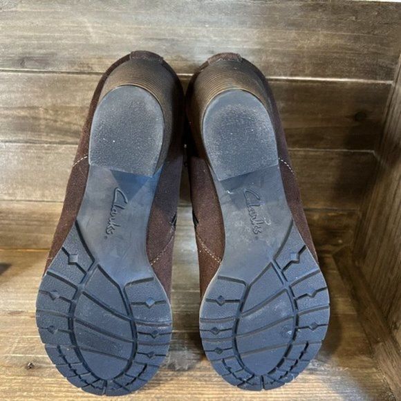 Womens Clarks Camelia Brown Suede Heeled Ankle Booties Boots Size 10 M EUC‎ - Picture 5 of 6